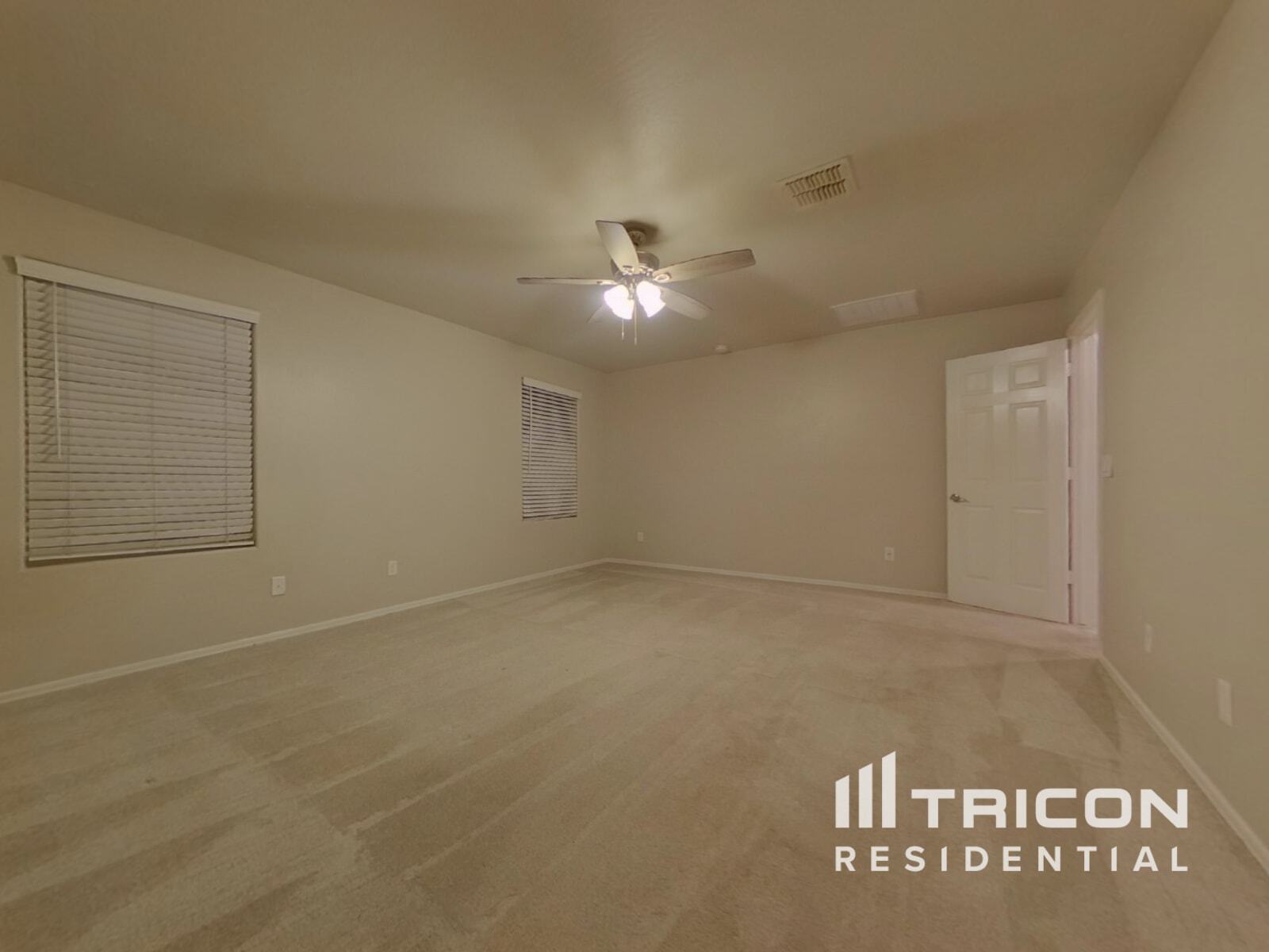 Building Photo - 16221 W La Ventilla Way