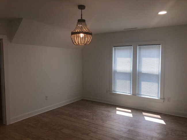 Building Photo - 6706 3rd Ave