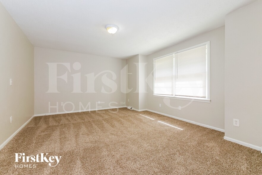 Building Photo - 6712 Manchester Ave