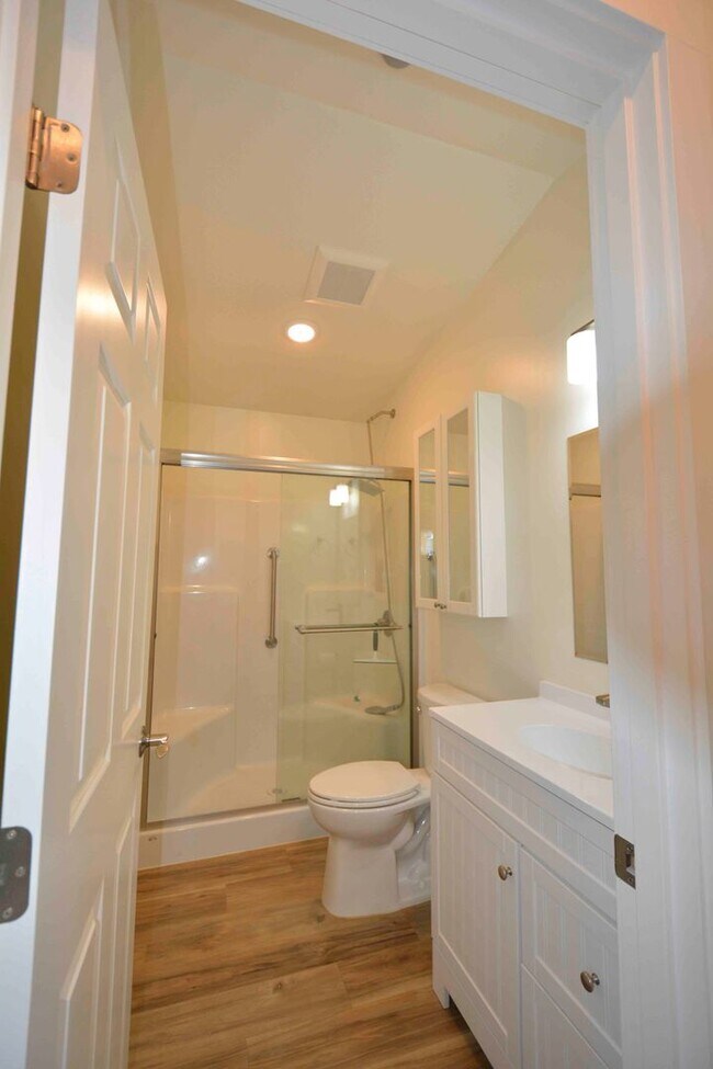 Building Photo - Spacious Multi-Generational Rental Opportunity – 3 Bed, 2 Bath Home + Detached ADU