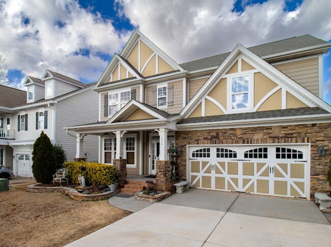 Building Photo - Stunning 5 bedroom home in Waxhaw