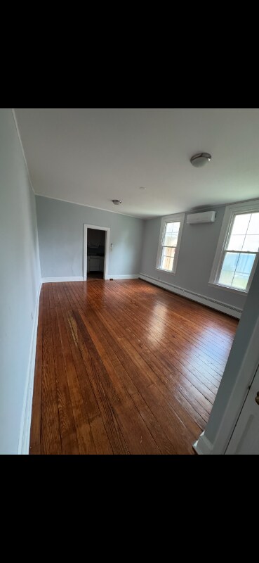 Building Photo - 313 North St