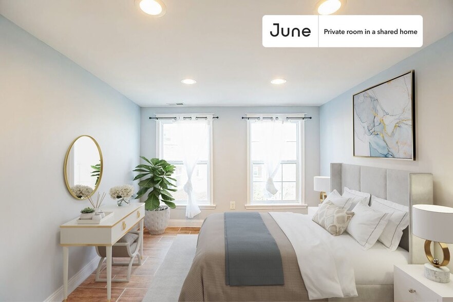 Primary Photo - Private bedroom in 7 bed/6 bath Home