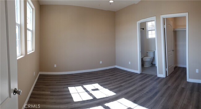Building Photo - 1036 Fernleaf-