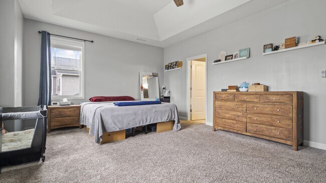 Building Photo - 4-Bedroom Hunter's Creek Gem