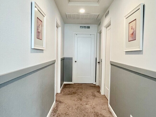 Building Photo - 4 Bedroom Single Family Home in Elk Grove