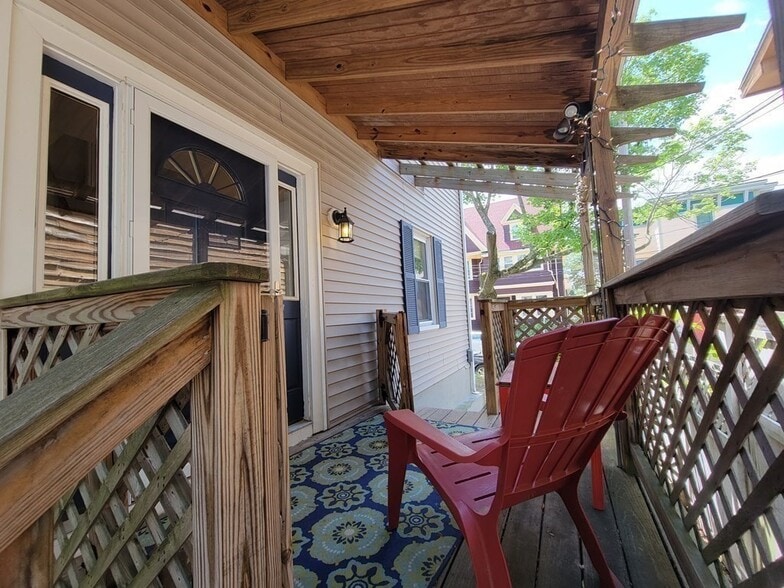 Building Photo - 15 Jay St