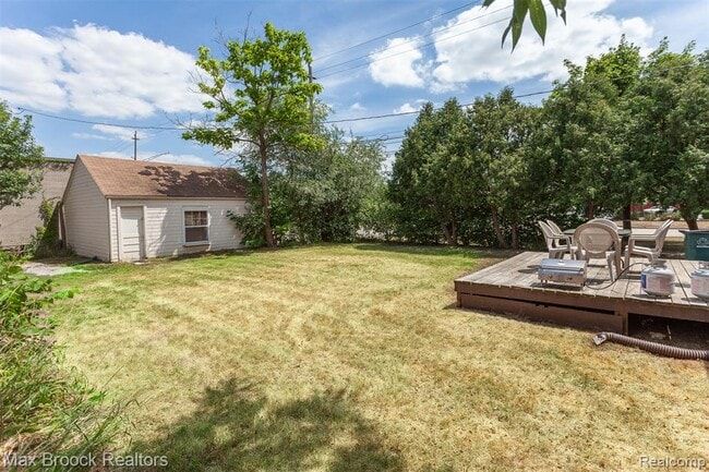 Building Photo - 1997 Henrietta St