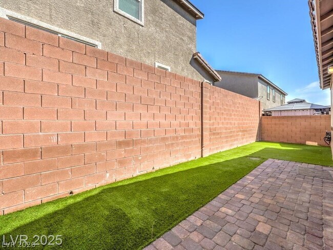 Building Photo - 6130 Sinks Canyon Ave