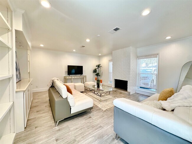 Building Photo - 5421 Judalon Ln