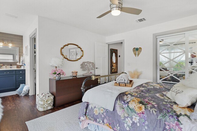 Building Photo - 500 Turnberry Ln