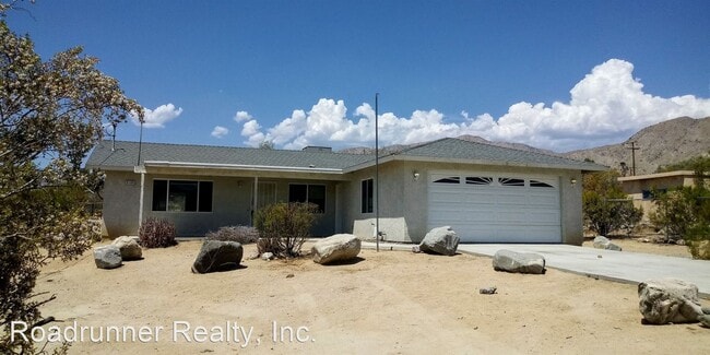 Primary Photo - 3 br, 2 bath House - 9188 Bella Vista