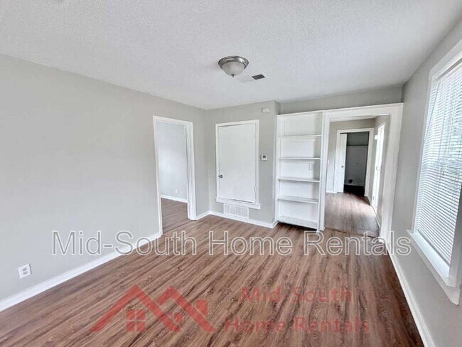 Building Photo - 1545 Patton St