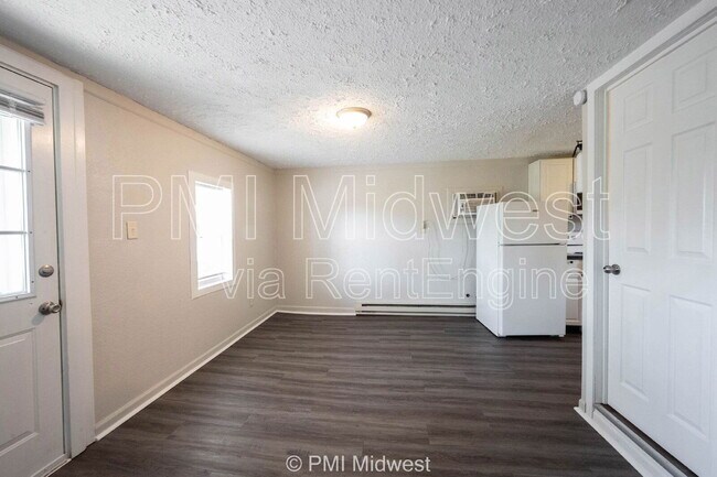 Building Photo - 2142 W Us-40