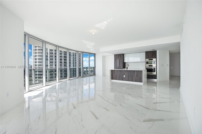 Building Photo - 488 NE 18th St