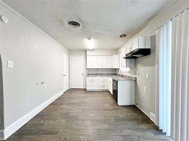 Building Photo - 5301 Mansel Ln