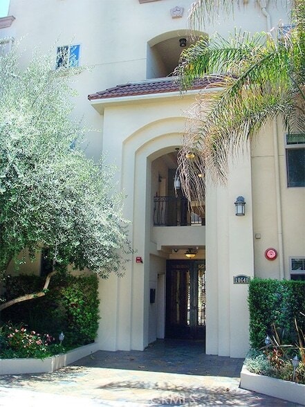 Building Photo - 10640 Woodbridge St