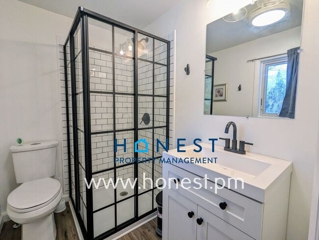 Building Photo - 151 Chimney Rd