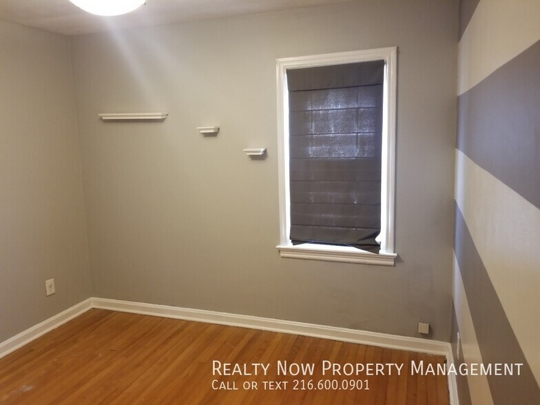 Building Photo - 2611 Brookdale Ave