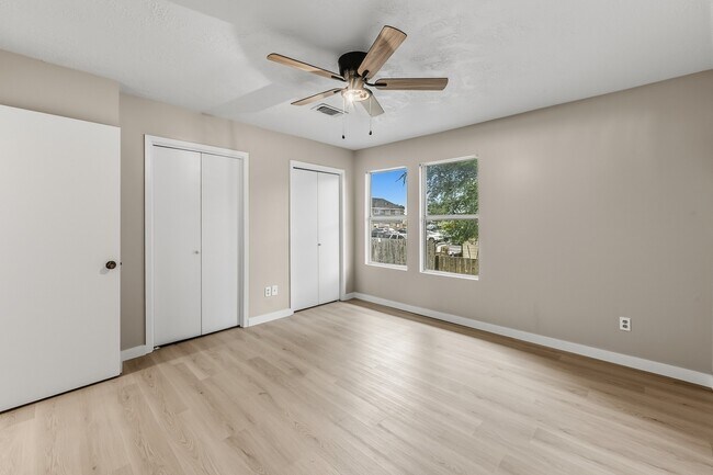 Building Photo - 2521 Crosstimbers Dr
