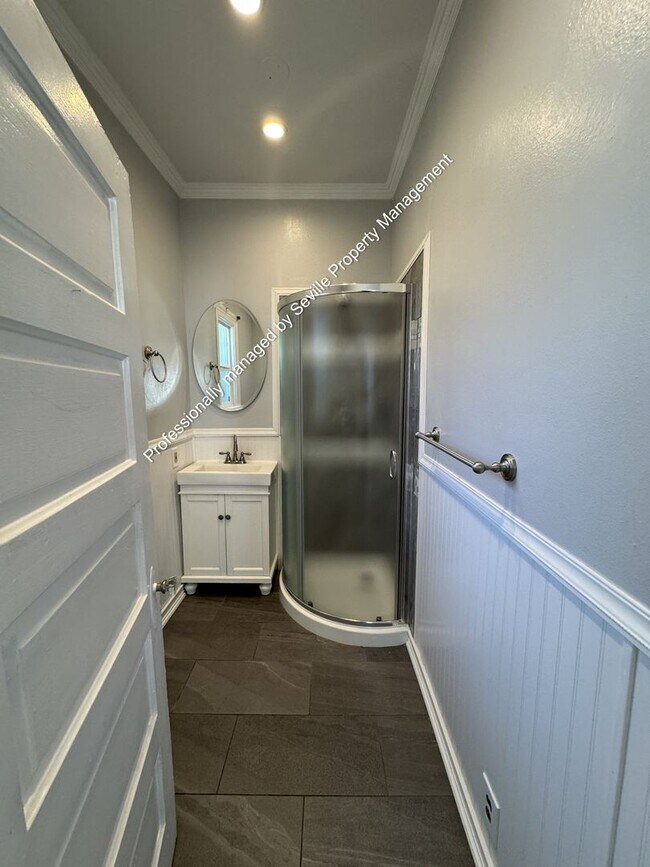 Building Photo - MOVE-IN READY 2+BR House in Prime NOBE neighborhood