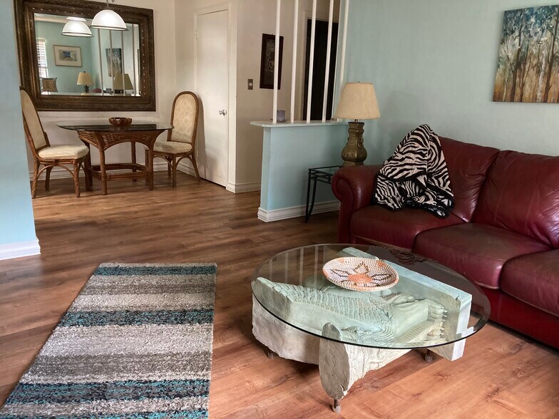 Building Photo - 405 F St