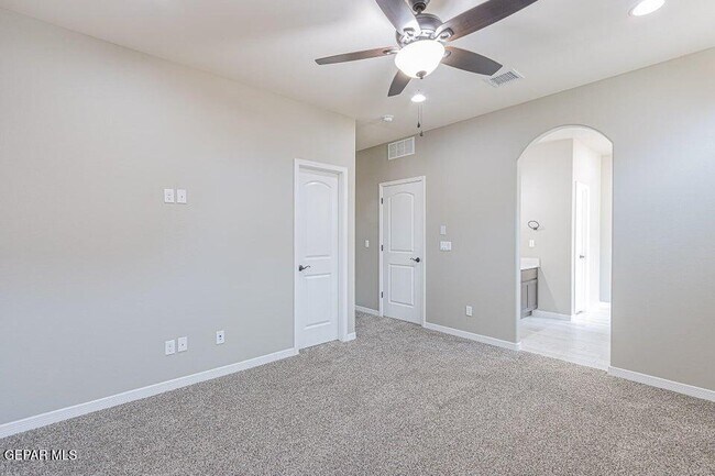 Building Photo - 803 Danby Ct