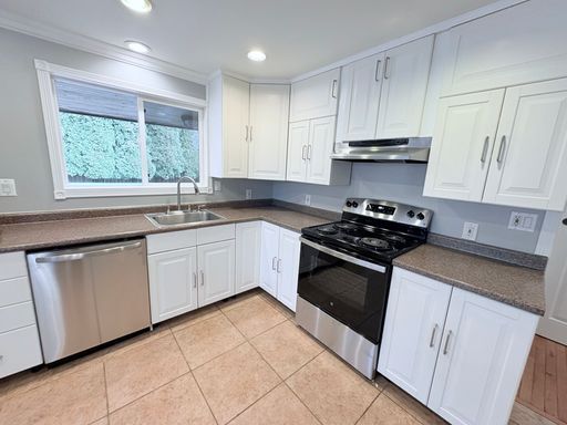 Building Photo - Charming 5-Bedroom Home in Prime Ballard Location! Open House Saturday April 4th