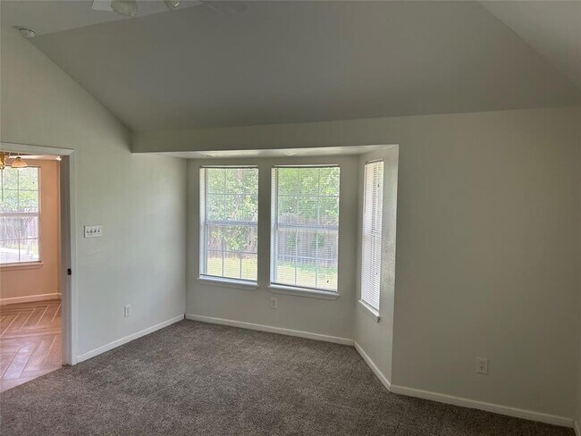 Building Photo - 3000 Pecan Springs Rd