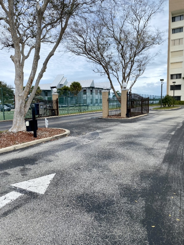 Building Photo - 200 S Sykes Creek Pkwy