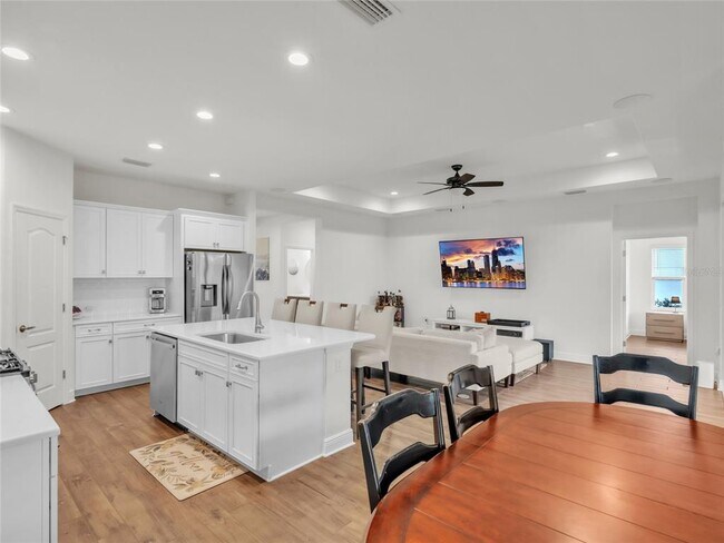 Building Photo - 10108 Hammock Brook Dr