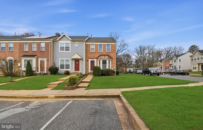 Building Photo - 2628 Deer Ridge Dr