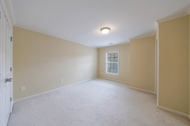 Building Photo - 10293 Midway Ave