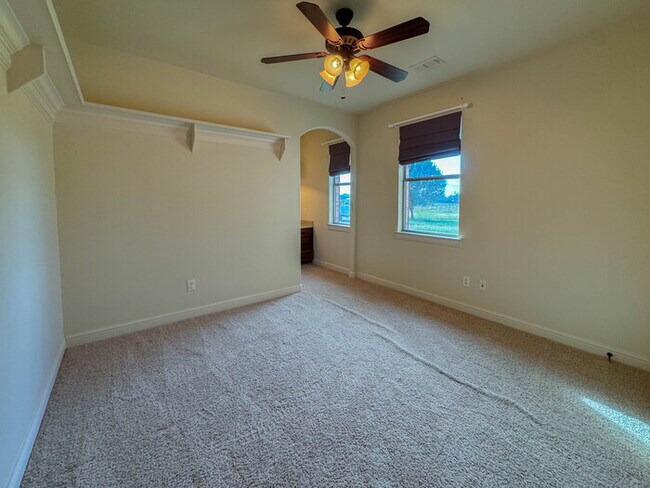 Building Photo - 1559 E Blackjack Rd E