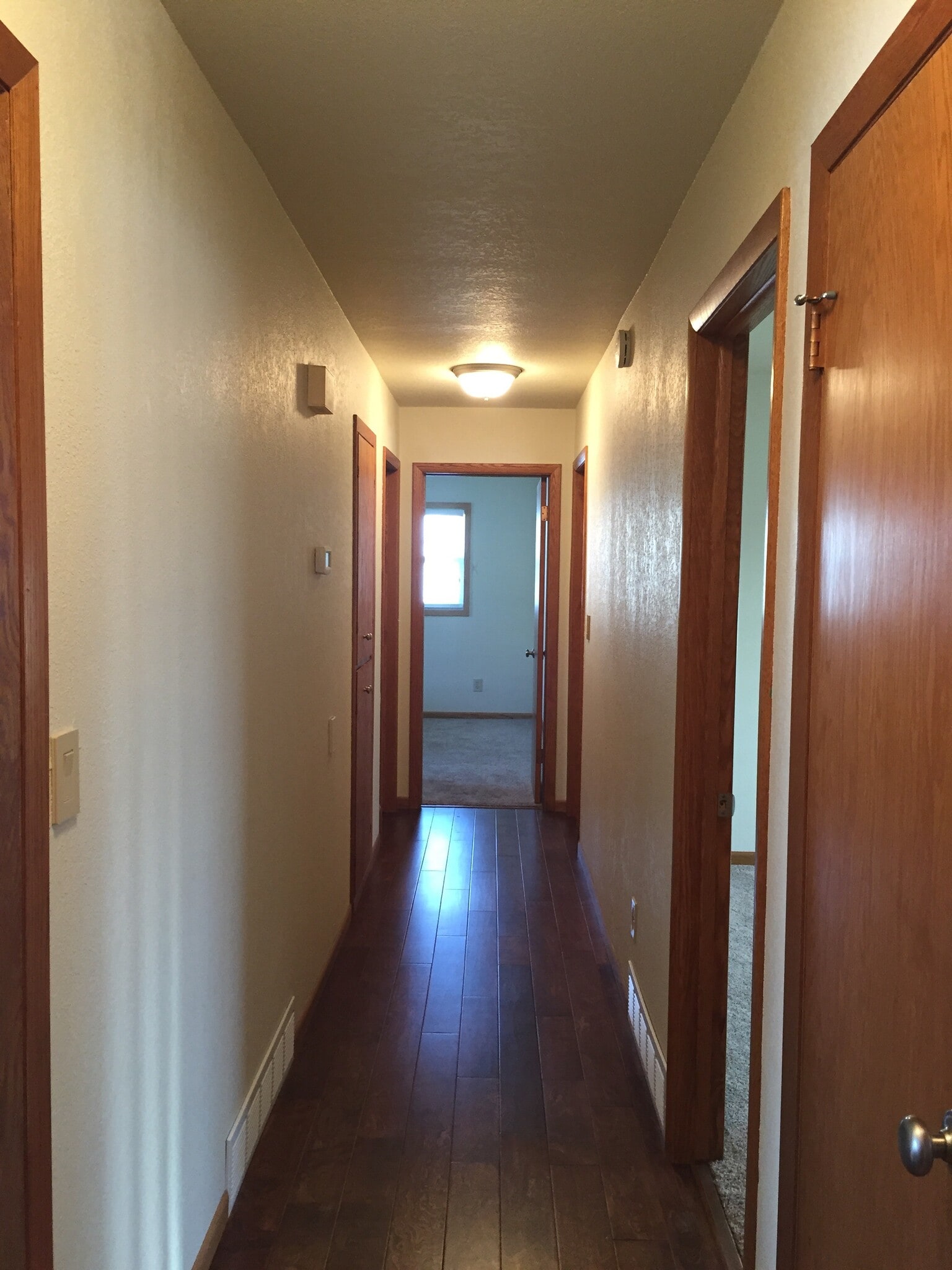 Main Hallway - 521 6th Avenue Northeast