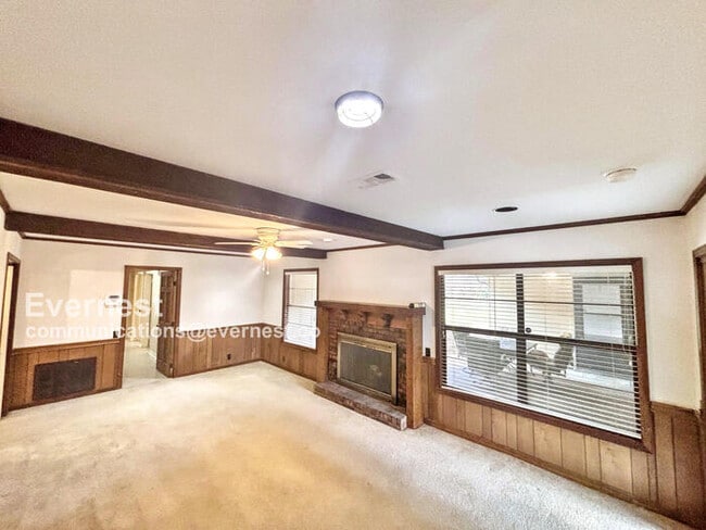 Building Photo - 37 Crossgates Dr
