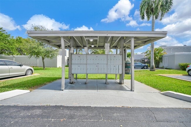 Building Photo - 11290 NW 14th Ct