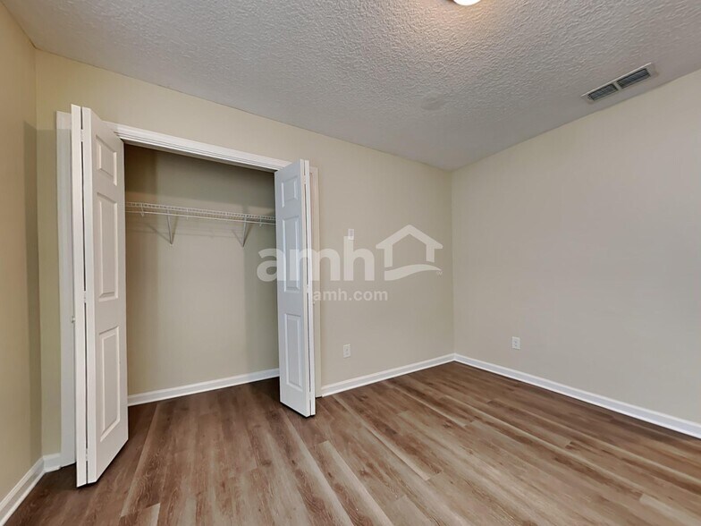 Building Photo - 6090 Sage Willow Way