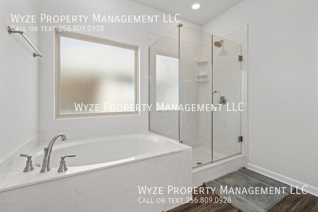 Building Photo - 283 Shubert Dr