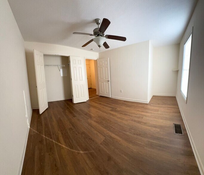 Building Photo - 115 Corvette View Ct