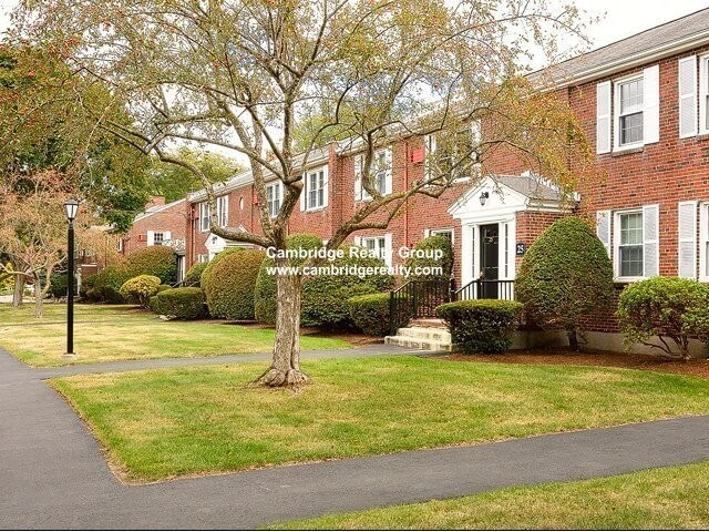 Building Photo - 122 Worthen Rd