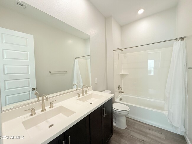 Building Photo - 17050 N 50th Pl