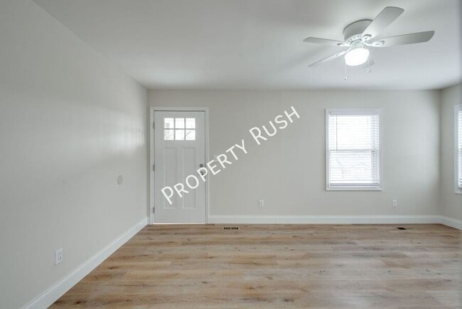 Building Photo - 248 East Ave
