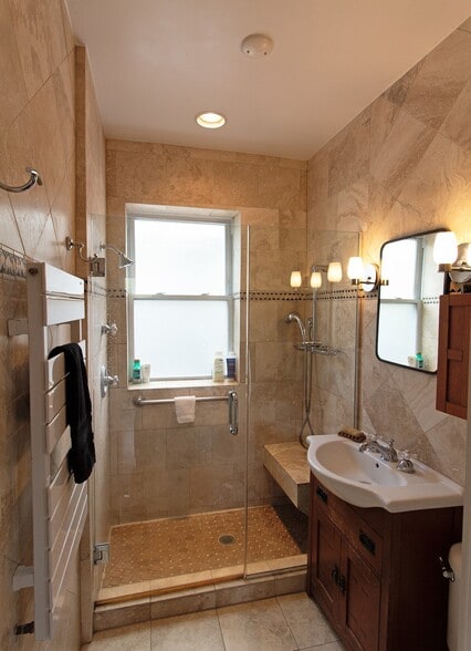 Building Photo - 114 South Blvd