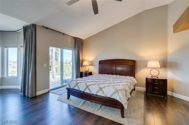 Building Photo - 54 Grossinger Ct