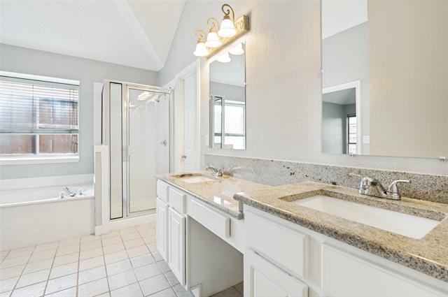 Building Photo - 8261 Durham Dr