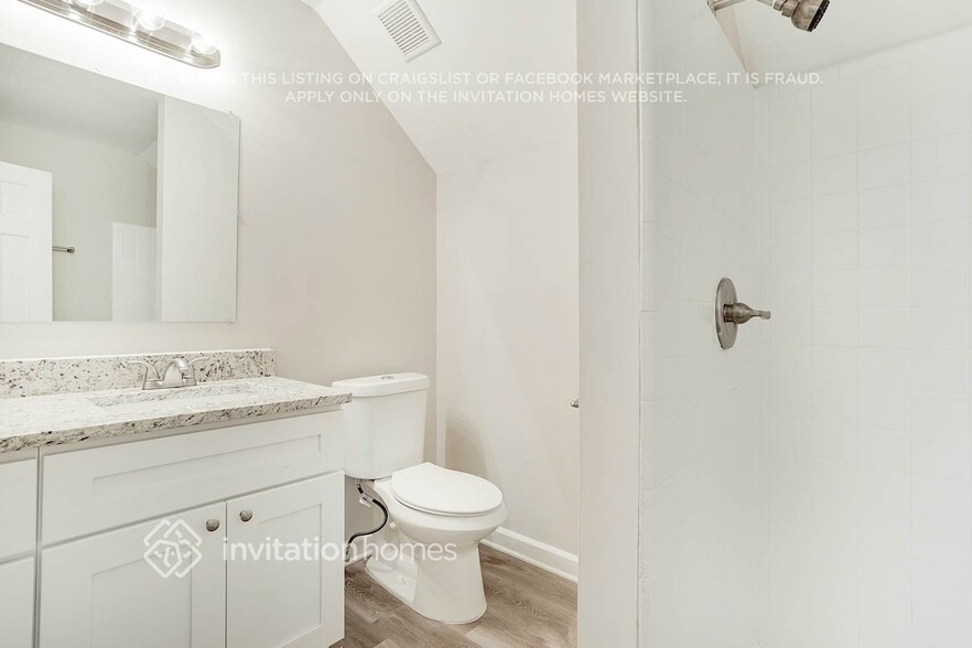 Building Photo - 3800 Sherbrook Ct SW