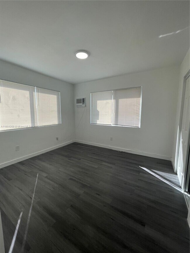 Building Photo - 785 81st St