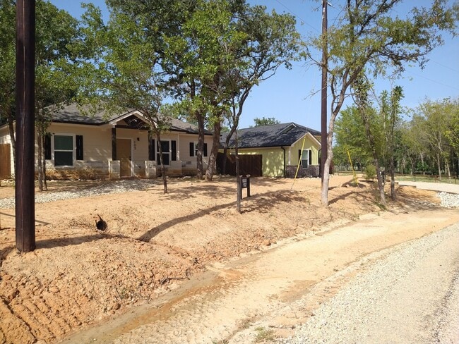 Primary Photo - 1000 Wood Hollow Dr