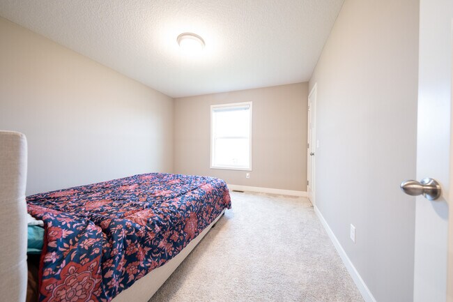 Building Photo - 18362 Greenstone Way